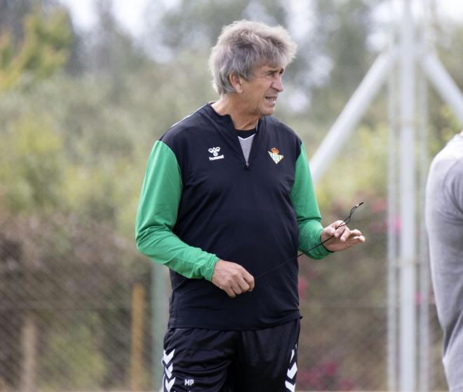 Pellegrini, en el entrenamiento del Betis (Foto: RBB)