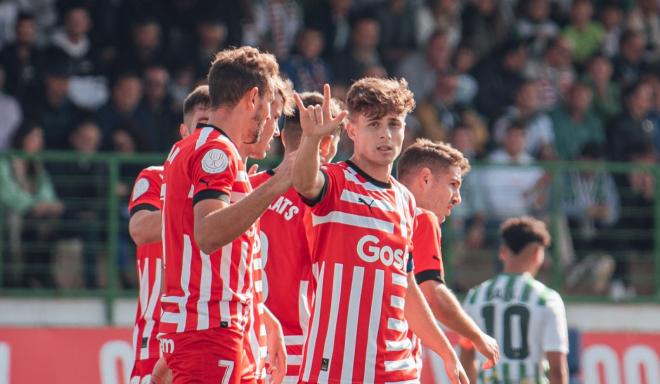 Rodrigo Riquelme celebra un gol con el Girona en Copa del Rey (Foto: GFC).