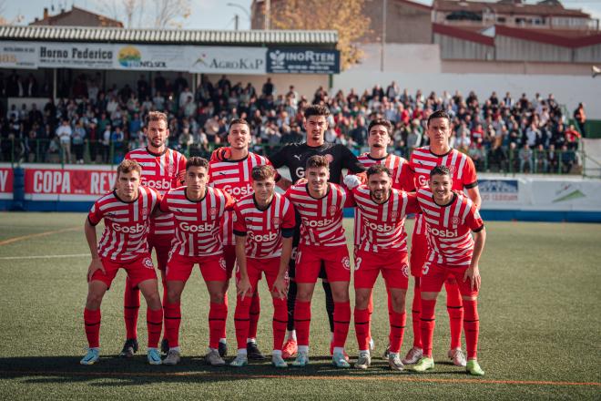 El once del Girona FC con Manu Vallejo (Foto: Girona FC).