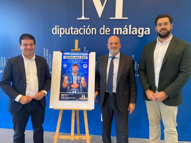 Ortega, Camas y Borja Vivas, en la presentación del cartel.