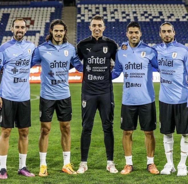 Cavani, Godín, Muslera, Luis Suárez y Cáceres, en su último Mundial (Foto: Uruguay)
