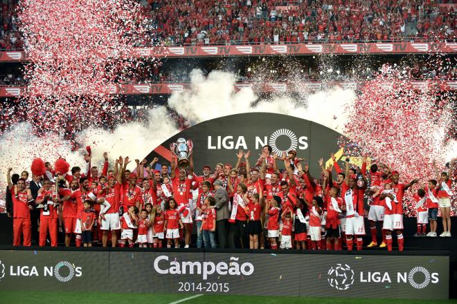 El Benfica levantando el título de Campeón de Liga en 2015 (Foto: Cordon Press).
