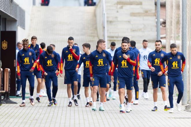 Entrenamiento de la selección española (Foto: @Sefutbol).