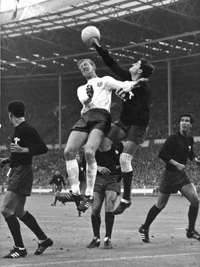 México contra Inglaterra en la Copa del Mundo en 1966 (Foto: Cordon Press).