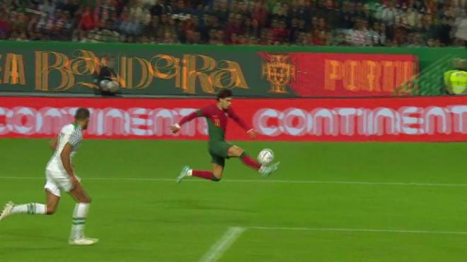 Joao Félix realiza un espectacular control para formar parte del cuarto gol de Portugal ante Nigeria