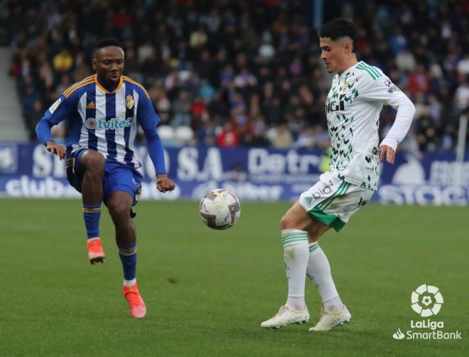 Hugo Rama en el Ponferradina-Oviedo (Foto: LaLiga).