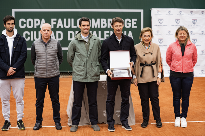 El CTV homenajea a su socio de honor Juan Carlos Ferrero por su gran trayectoria
