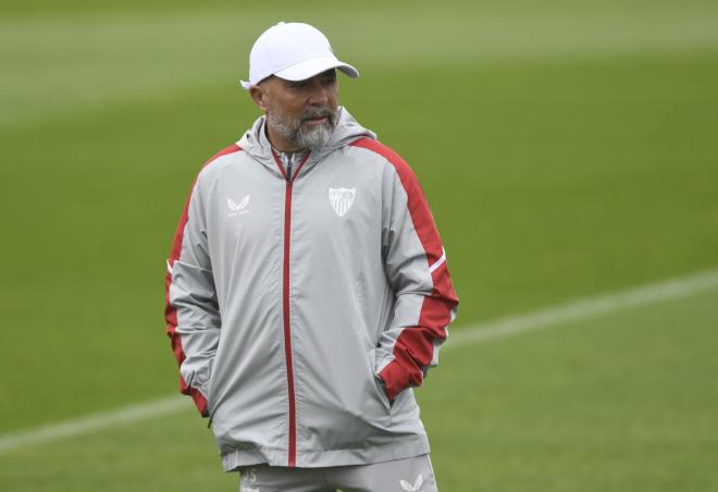 Sampaoli, entrenando al Sevilla (Foto: Kiko Hurtado).