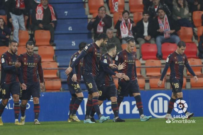 Celebración del gol de Campaña ante el Lugo. (Foto: LaLiga)