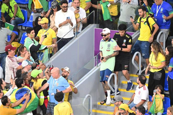 El doble de Neymar, durante el Brasil-Suiza (Foto: Cordon Press).