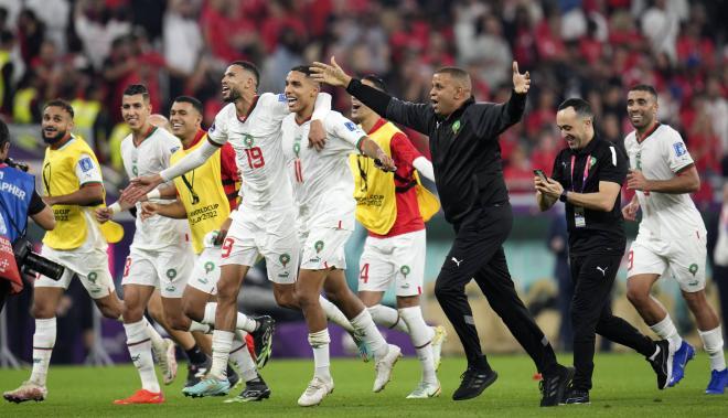 Marruecos España: los marroquíes celebran su clasificación a octavos del Mundial de Qatar (Foto: CordonPress).