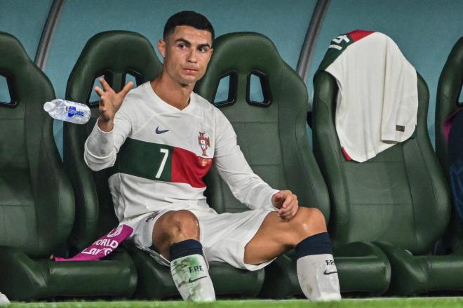 Cristiano Ronaldo, tras su cambio en el Corea-Portugal (Foto: Cordon Press).
