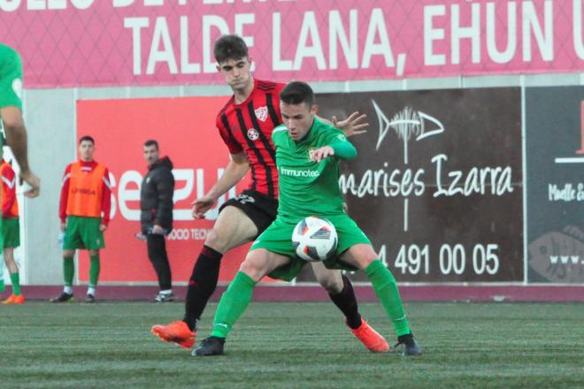 Derbi entre el Arenas de Getxo y el Gernika Club en Gobela.