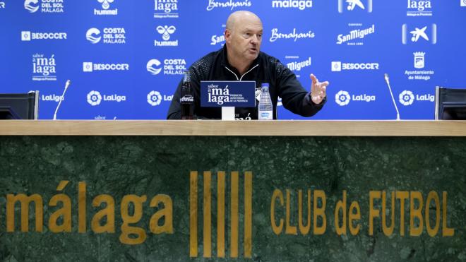 Pepe Mel, en la sala de prensa de La Rosaleda (Foto: Málaga CF).