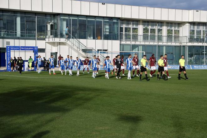 Los jugadores del Espanyol antes de jugar ante el Torino (Foto: RCDE).
