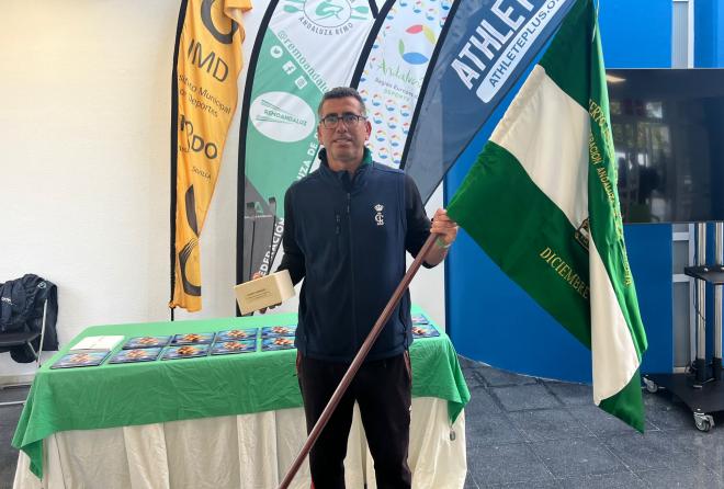 Entrega de la bandera de Andalucía al Real Círculo de Labradores.