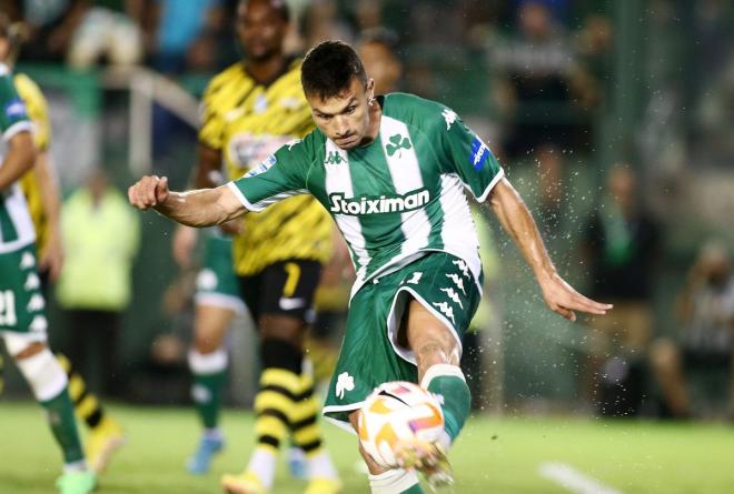 Cristian Ganea, en un partido de esta temporada (Foto: Panathinaikos).