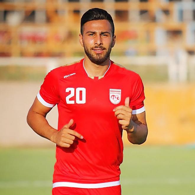 Amir Nasr-Azadani, durante un partido (Foto: FIFPro).