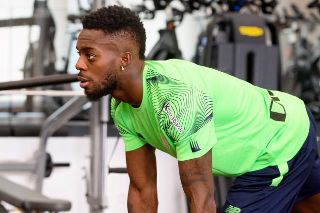 Iñaki Williams se machaca en Lezama tras el Mundial (Foto: Athletic Club).