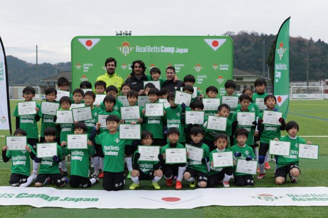 La Real Betis Academy en Japón.