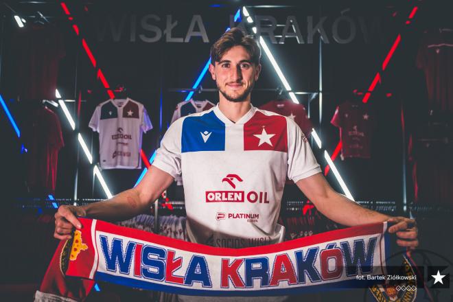 Mula, nuevo jugador del Wisla Cracovia (Foto: Barket Ziolkowski).