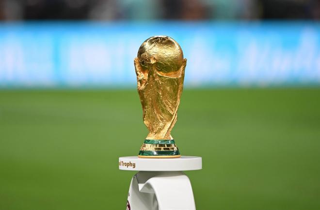 El trofeo del Mundial antes de la final de Qatar (Foto: Cordon Press).