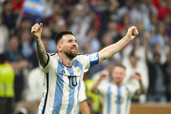 Messi celebra uno de sus goles en la final del Mundial (Foto: Cordon Press).