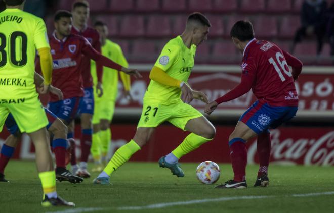 Uros Milovanovic, en el Numancia-Sporting (Foto: CordonPress).