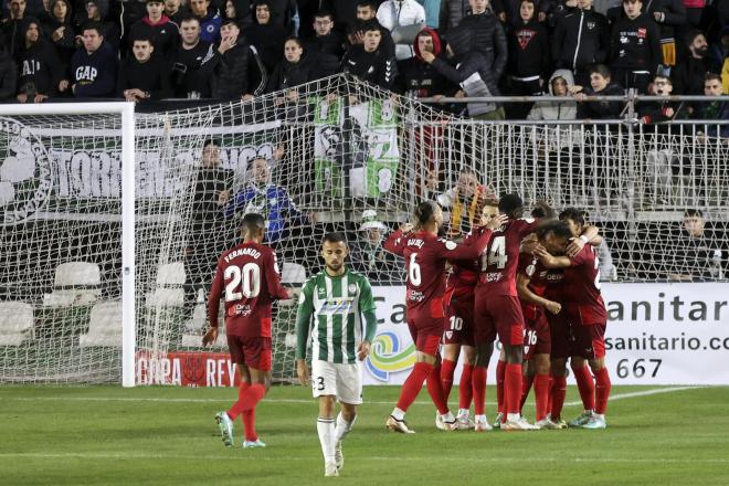 La celebración del primer gol del Sevilla (Foto: EFE)