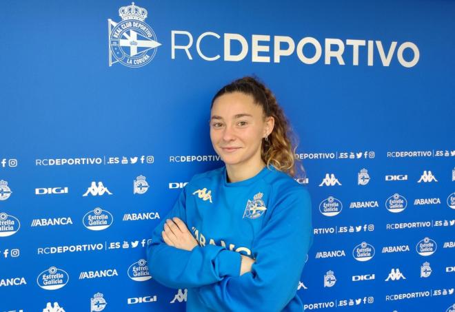 Ainhoa Marín, jugadora del Deportivo, en una entrevista con ElDesmarque