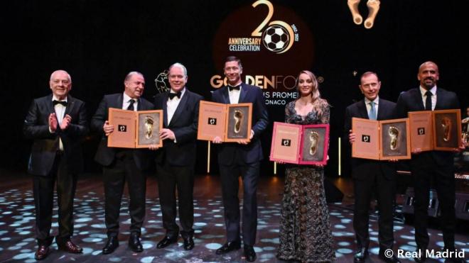 Los premiados en los Golden Foot Awards.