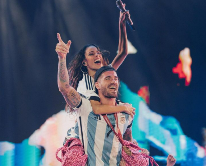 Rodrigo de Paul, con Tini en su último concierto (Instagram).