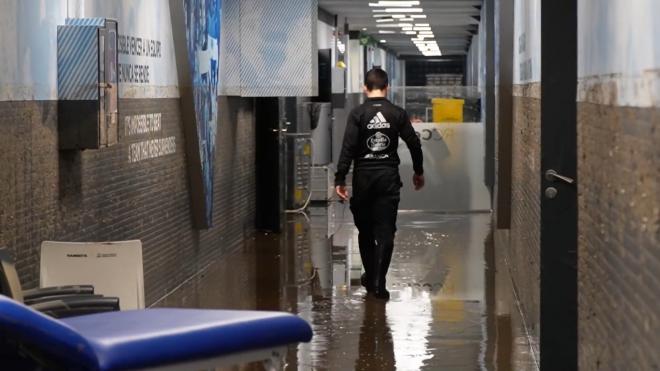 La zona de vestuarios de Balaídos, tras la inundación (Foto: RC Celta).