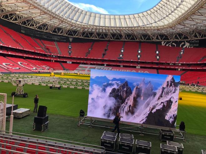 San Mamés, listo con 6 pantallas para la fiesta del 125 Aniversario del Athletic Club (Foto: DMQ Bizkaia).