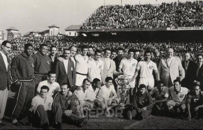Pelé en Riazor (Foto: archivo RCD)