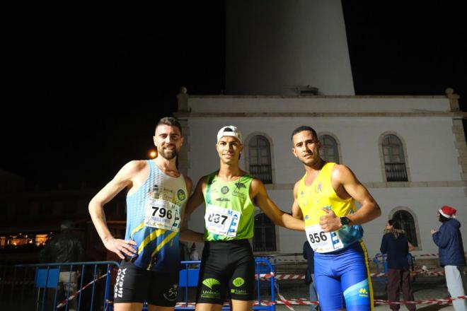 Los ganadores de la San Silvestre Solidaria del Club Mediterráneo.