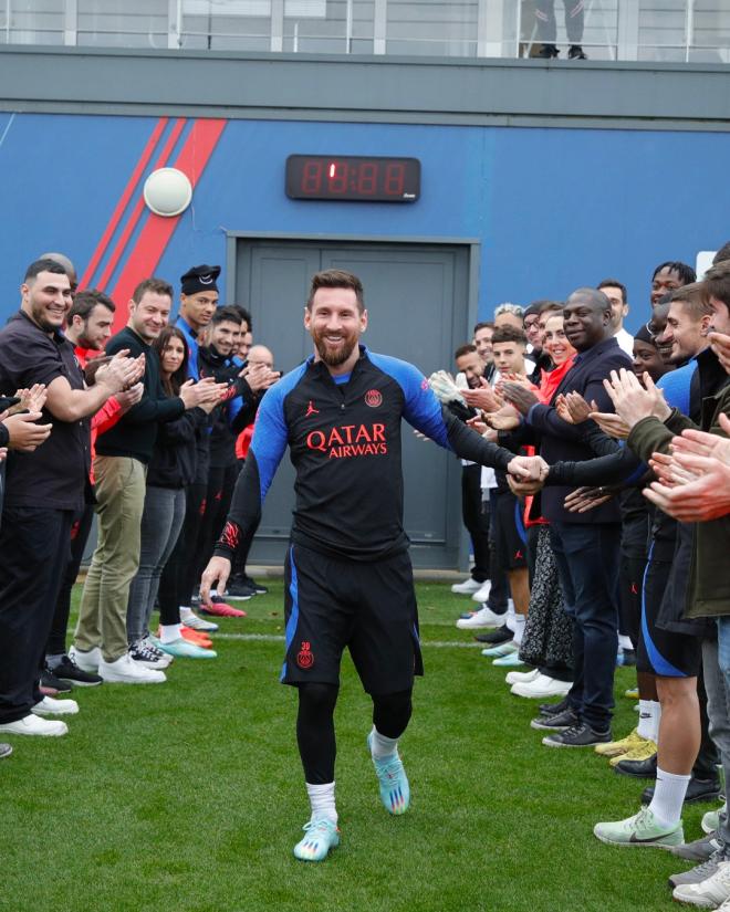 Messi vuelve a os entrenamientos con el PSG (Foto: @PSG_English).