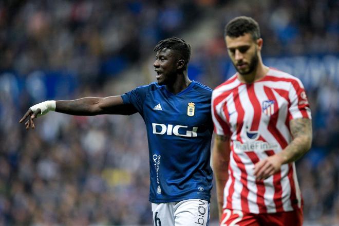 Samuel Obeng, ante el Atlético de Madrid en Copa del Rey (Foto: Real Oviedo).