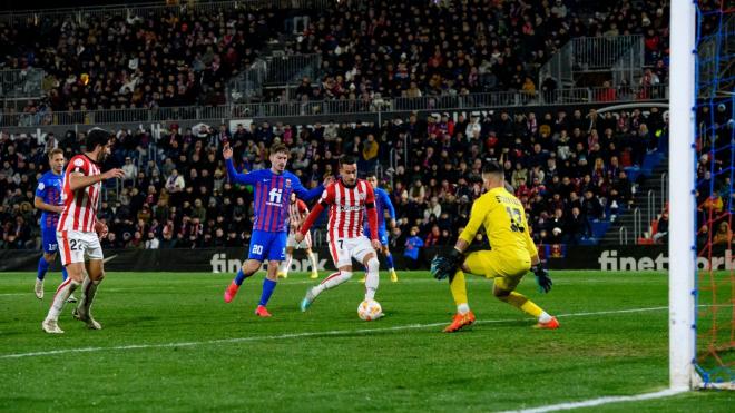 Alex Berenguer marca en Copa ante el CD Eldense (Foto: Athletic Club).