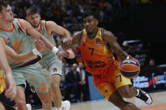 Valencia Basket cierra la semana en la pista del equipo más en forma de la acb, Cazoo Baskonia