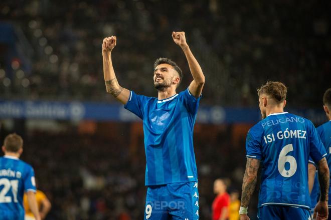 Alberto Quiles celebra su gol ante Unionistas (Foto: RCD)