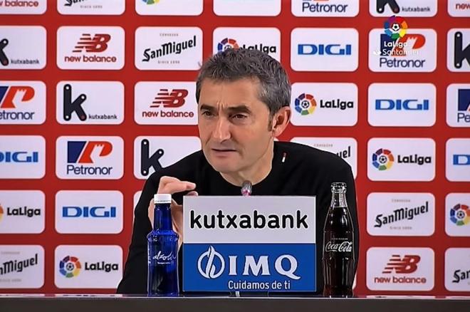 Ernesto Valverde se explica ante la prensa en San Mamés (Foto: Athletic Club).