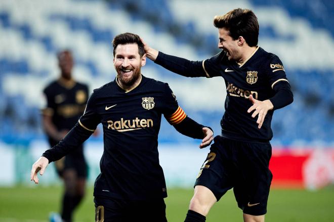 Leo Messi y Riqui Puig celebran un gol del Barcelona (Foto: Cordon Press).