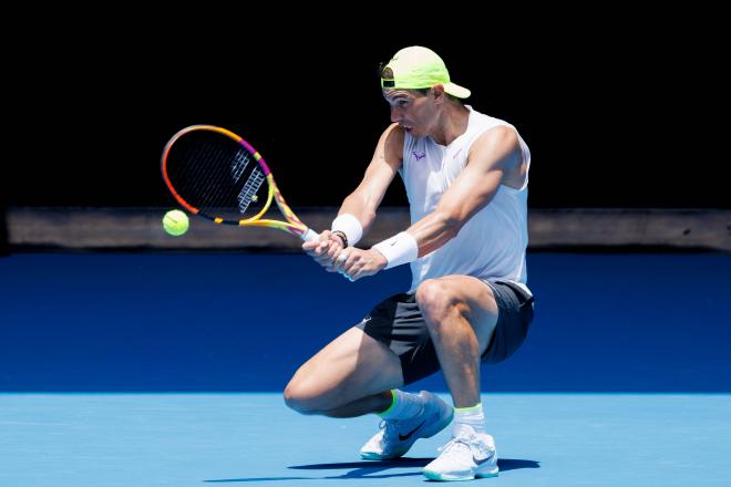 Rafa Nadal, entrenando en Australia 2023 (Foto: Cordon Press).
