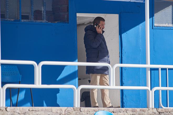 Juan Carlos Cordero, al teléfono (Foto: Daniel Marzo). 