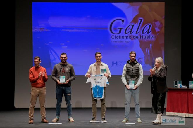 Premiados en la Gala del Ciclismo de Huelva.