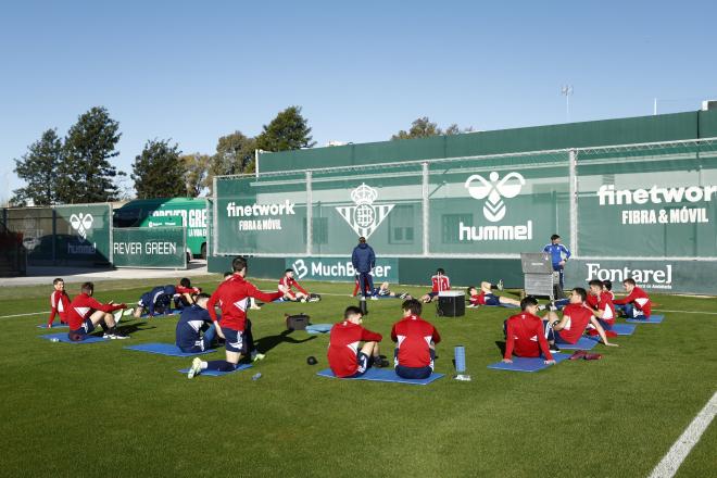 Osasuna en la ciudad deportiva del Betis (Foto:Osasuna)