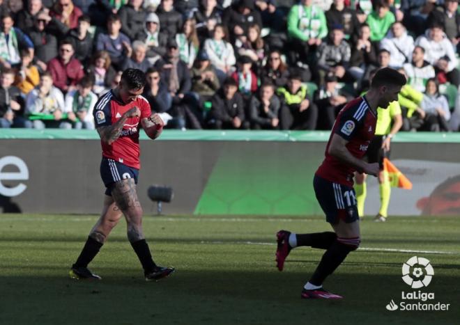 Chimy Ávila celebra un gol en el Elche-Osasuna (Foto: LaLiga).