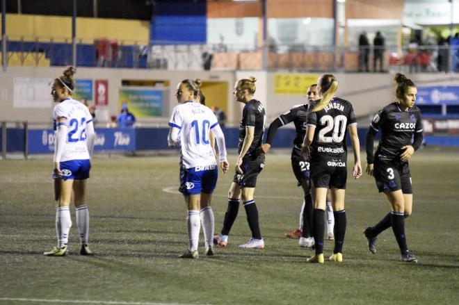 Lance del partido entre la UDG Tenerife y la Real Sociedad (Foto: Giovanni Batista).
