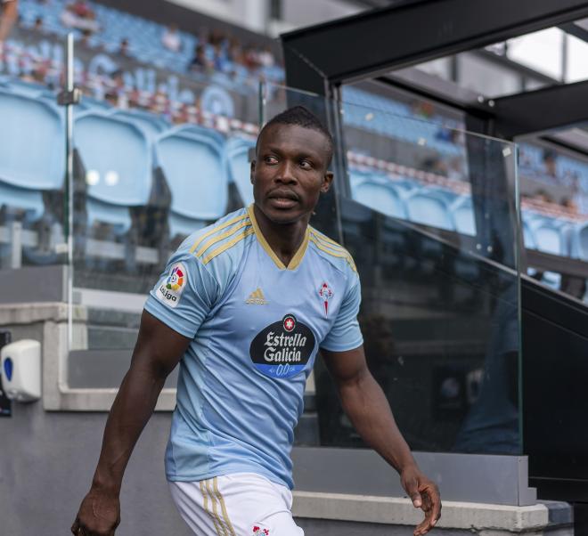 Aidoo durante su presentación con el Celta de Vigo